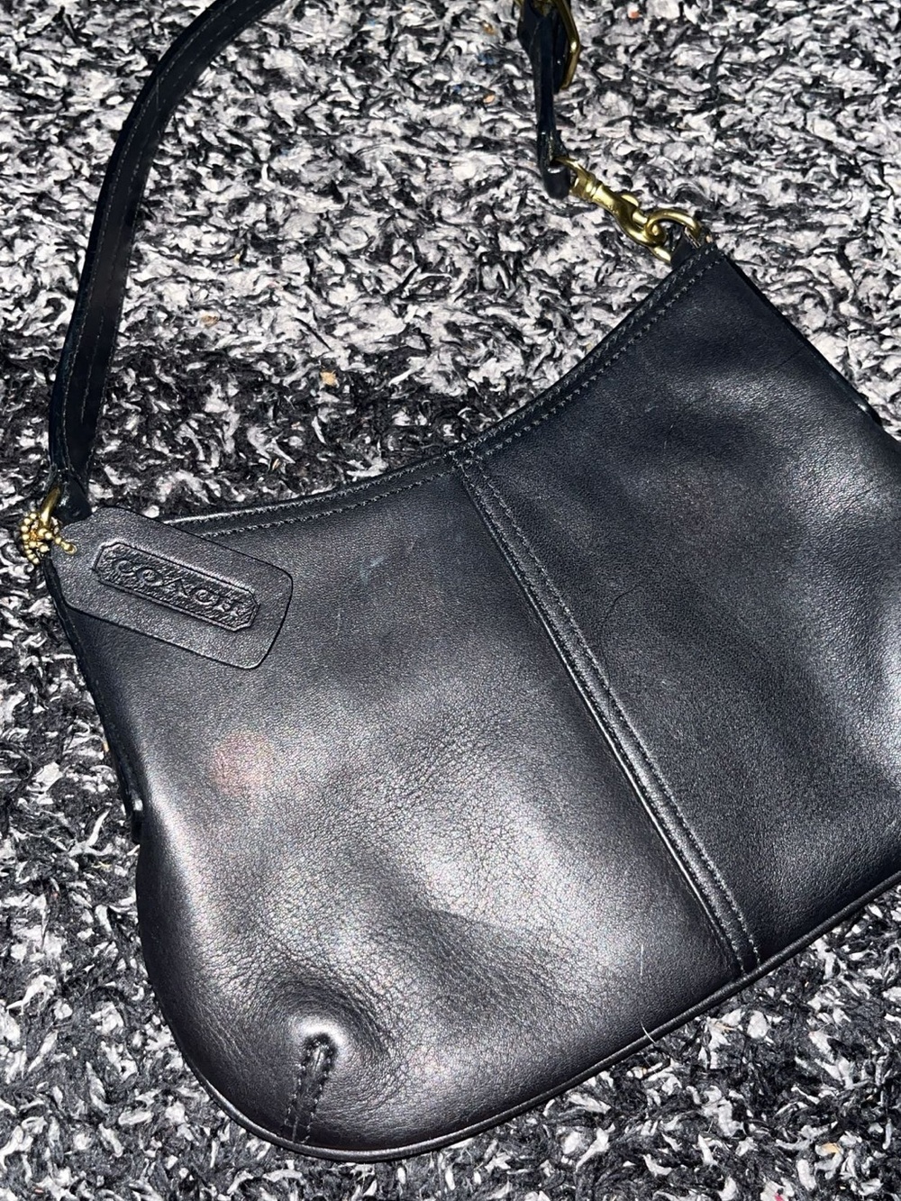 Coach Black Leather Shoulder Bag - Classic Everyday Style